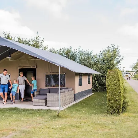 Fine Safari Tent In A Park, Adjacent To The Forest, Luxembourg At 30 Km Luxussátor Nommern
